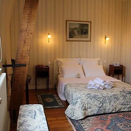 Le Clos Boutenelle 3*