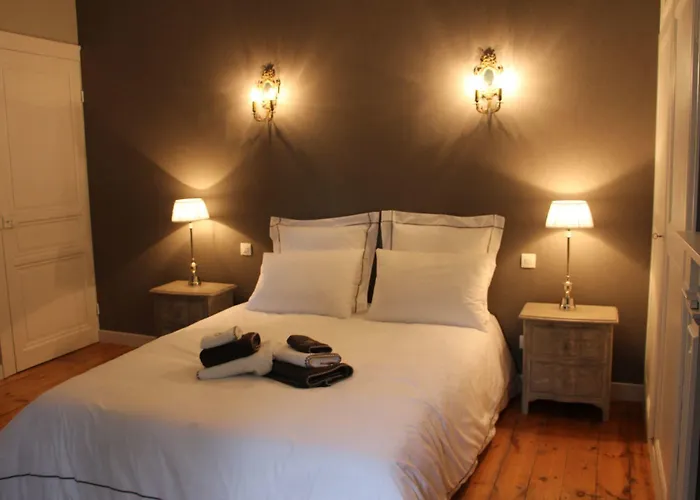 Le Clos Boutenelle Bed & Breakfast